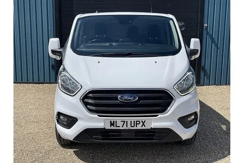 Used Ford Transit Custom Limited 130 HP (95 kW) 2021 Frozen white (solid paint) Van