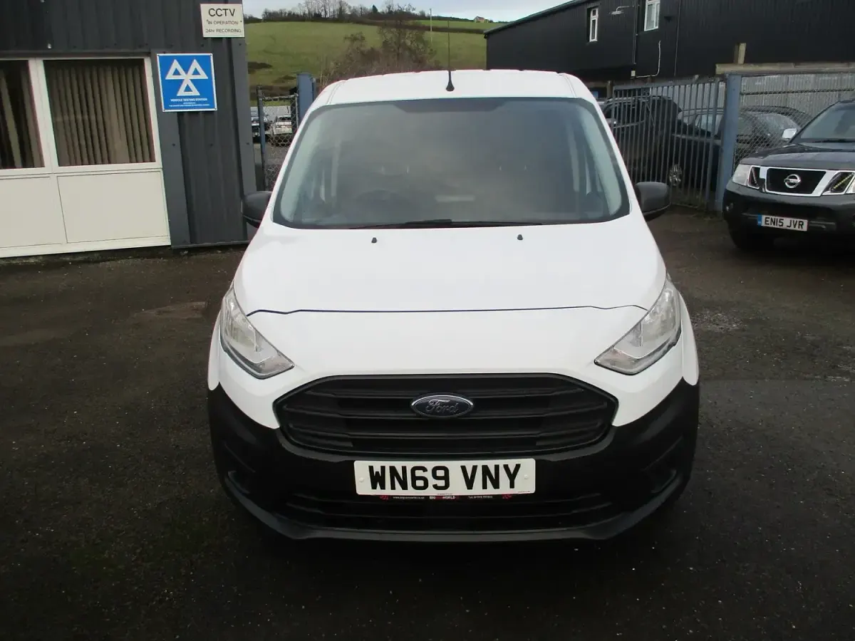 Used Ford Transit 100 HP (73 kW) 2019 White Van