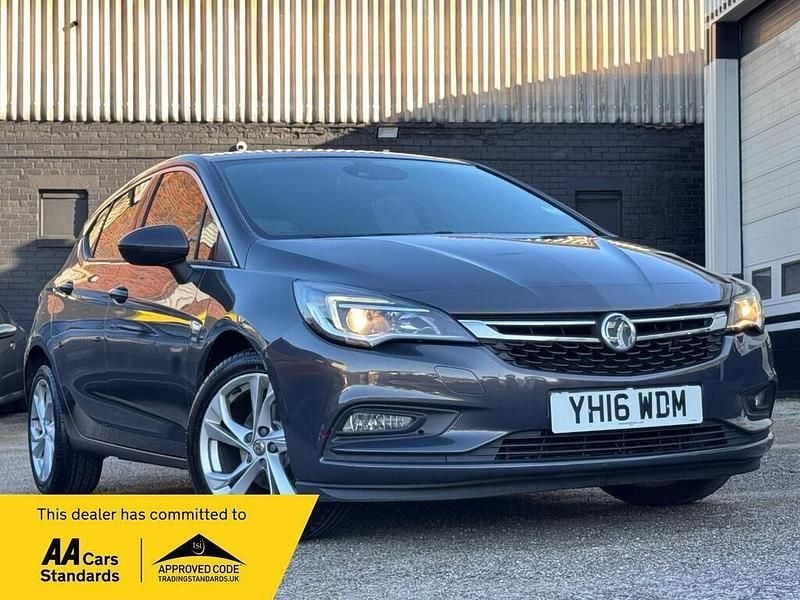 Used Vauxhall Astra SRi 150 HP (110 kW) 2016 Grey Hatchback