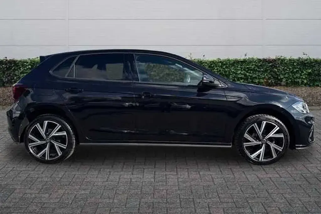 Usado VW Polo R-line 95 HP (69 kW) 2025 Preto Citadino
