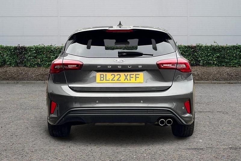 Used Ford Focus ST-Line 125 HP (91 kW) 2022 Grey Hatchback