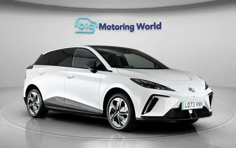 Usado MG MG4 EV Trophy 150 kW (204 CV) 2025 Utilitario