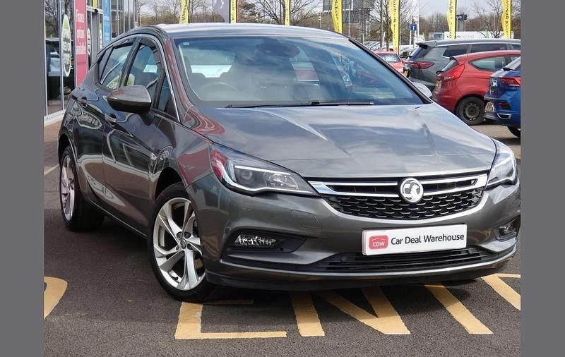 Used Vauxhall Astra SRi 150 HP (110 kW) 2019 Grey Hatchback