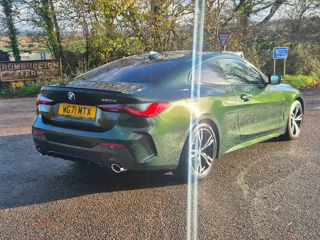 Begagnad BMW 420 M Sport 2022 Grön Sportkupé