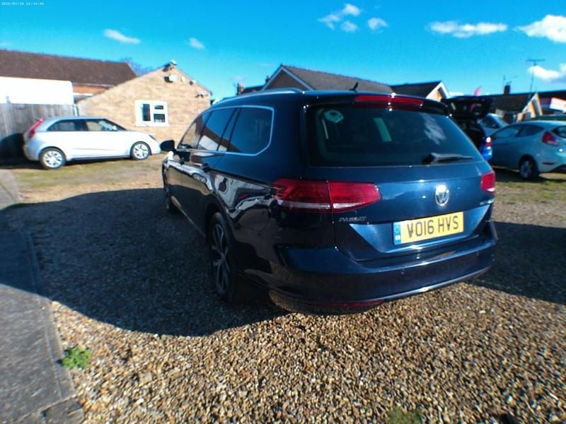 Used VW Passat Business 150 HP (110 kW) 2016 Blue Estate