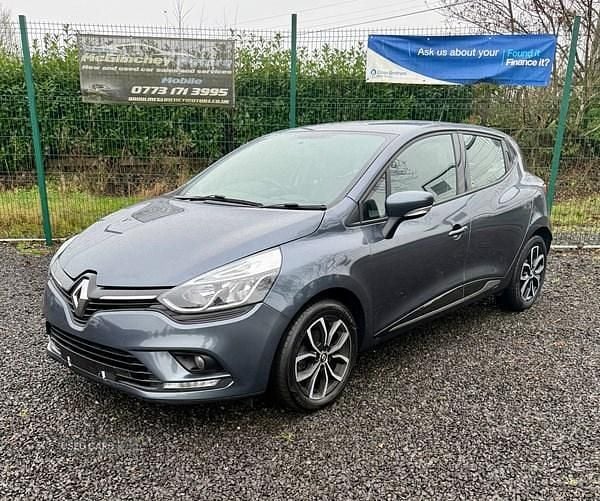 Grey Used 2025 Renault Clio V Play | £8,150 (Super price) - Image 1/4