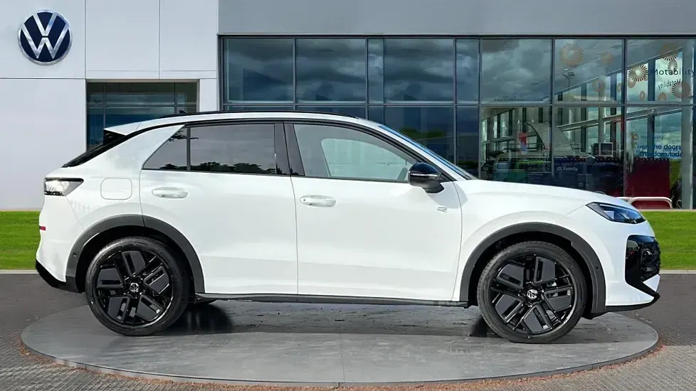 Nouă VW T-Roc R-line 150 CP (110 kW) 2026 Alb SUV