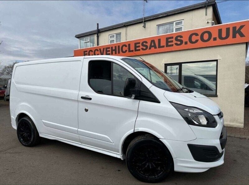 White Used 2016 Ford Transit Custom Sport | £8,329 (Super price) - Image 1/4