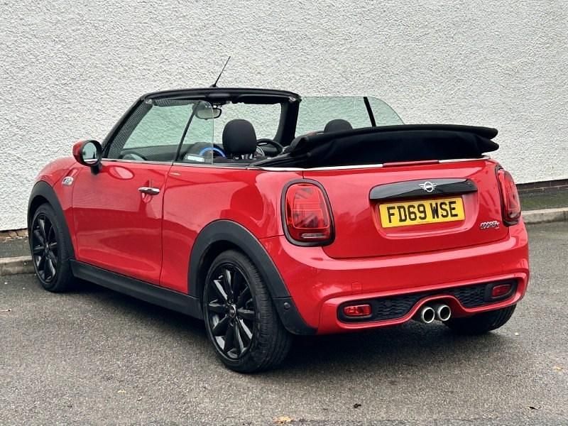 Used Mini Cooper S Cabriolet Classic 190 HP (139 kW) 2019 Red Cabriolet