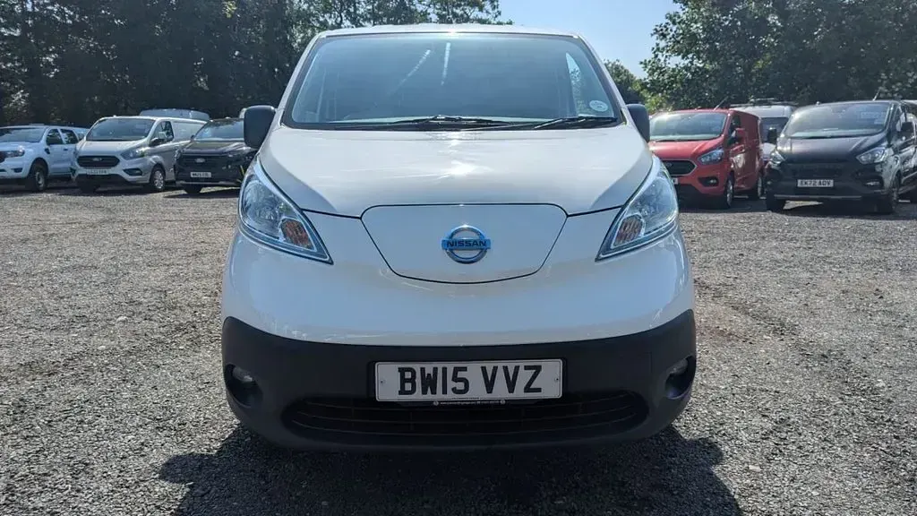 Used Nissan e-NV200 Acenta 80 kW (109 HP) 2015 White MPV