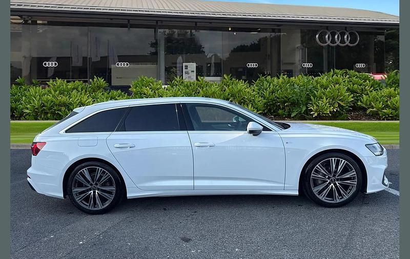 Used Audi A6 S-Line 204 HP (150 kW) 2023 White Estate