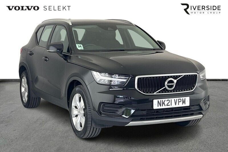 Onyx black Used 2021 Volvo XC40 Momentum SUV | £18,500 (Fair price) - Image 1/4