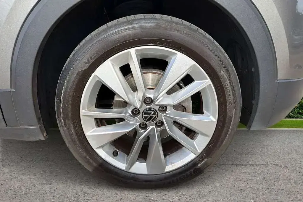 Used VW T-Cross SE 95 HP (69 kW) 2021 Grey SUV
