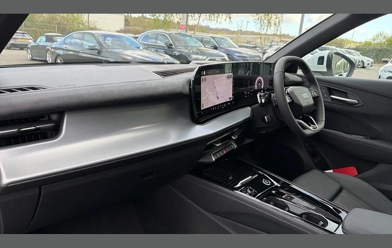 Used Audi Q3 S-Line 272 HP (200 kW) 2026 White SUV