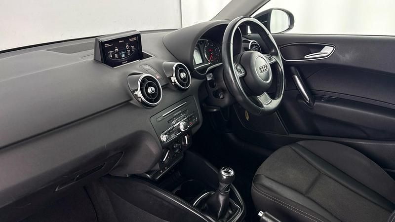 Used Audi A1 Sport 95 HP (69 kW) 2018 Brilliant black Hatchback