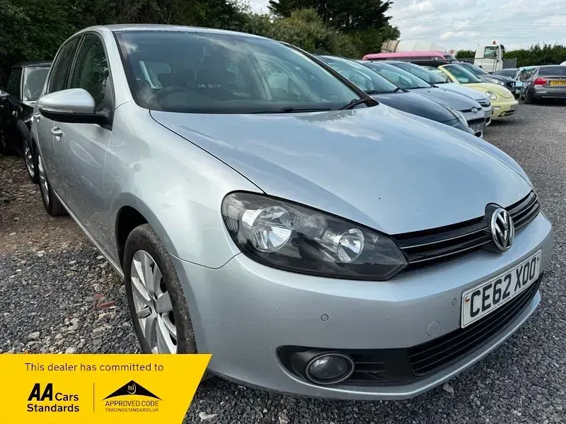 Used VW Golf VII Match 150 HP (110 kW) 2012 Silver Hatchback