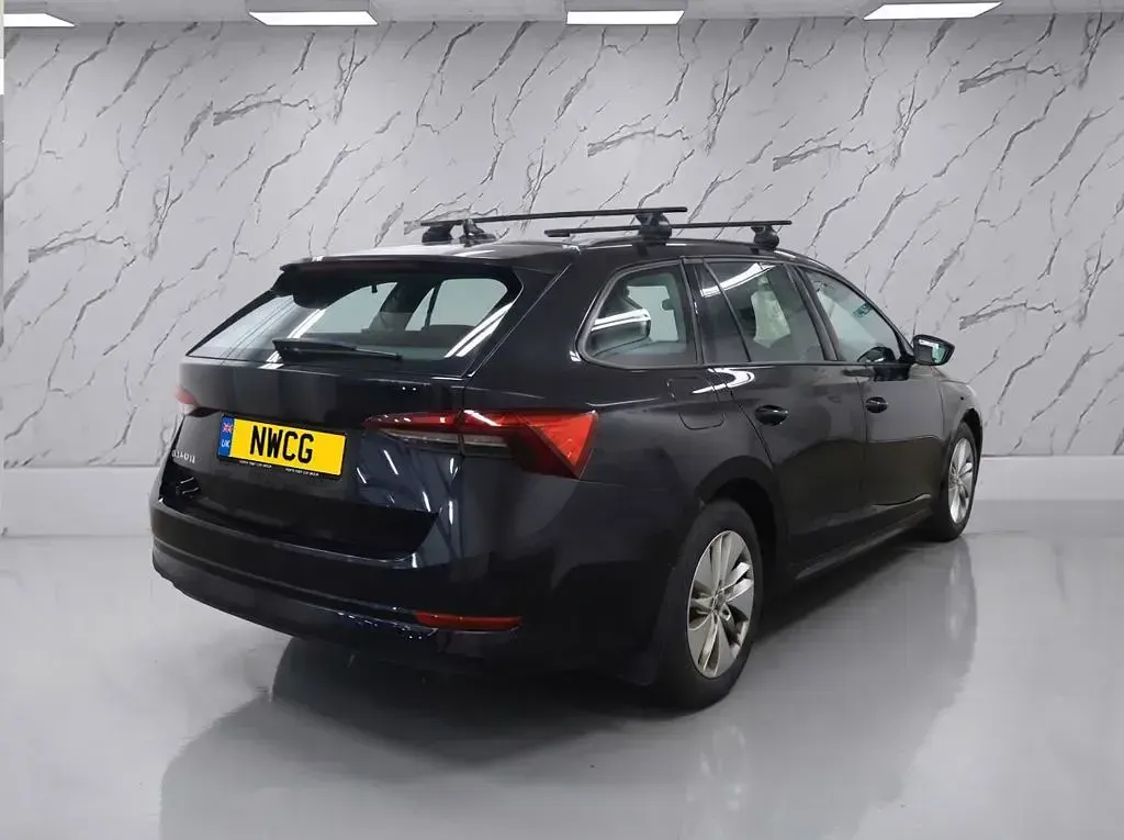 Used Skoda Octavia SE Technology 110 HP (80 kW) 2022 Black Estate
