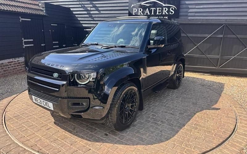 Used Land Rover Defender 525 HP (386 kW) 2024 SUV