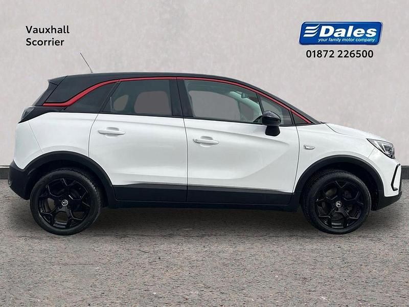 Used Vauxhall Crossland GS Line 128 HP (94 kW) 2022 White SUV