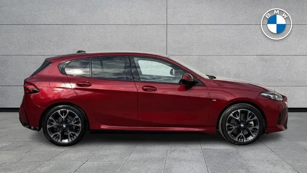 Used BMW 123 M Sport 218 HP (160 kW) 2025 Red Hatchback