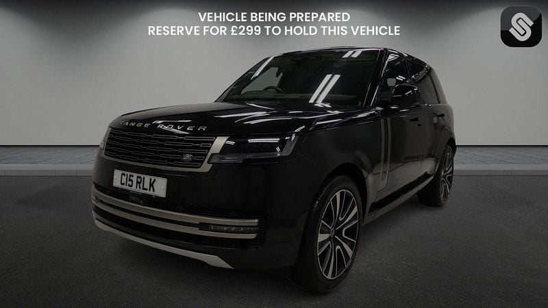 Used Land Rover Range Rover SE 300 HP (220 kW) 2024 Santorini black SUV