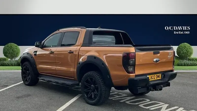Begagnad Ford Ranger Wildtrack 2022 Orange Pickup