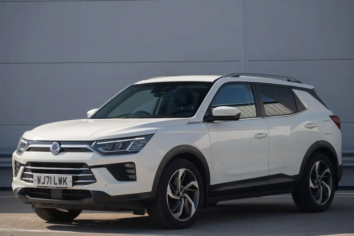 Used SsangYong Korando 136 HP (100 kW) 2021 White SUV
