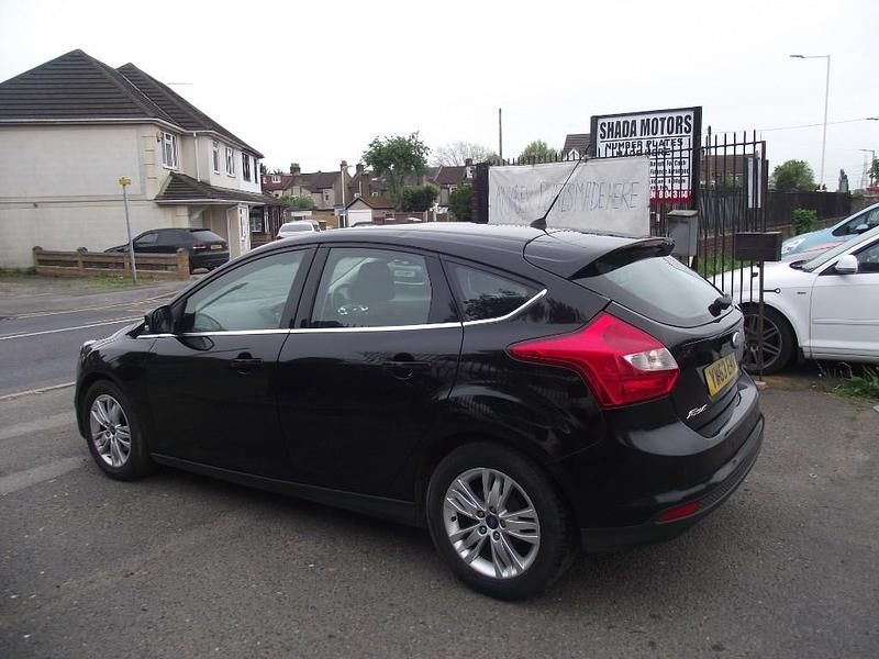 Used Ford Focus Titanium 123 HP (90 kW) 2013 Black Hatchback