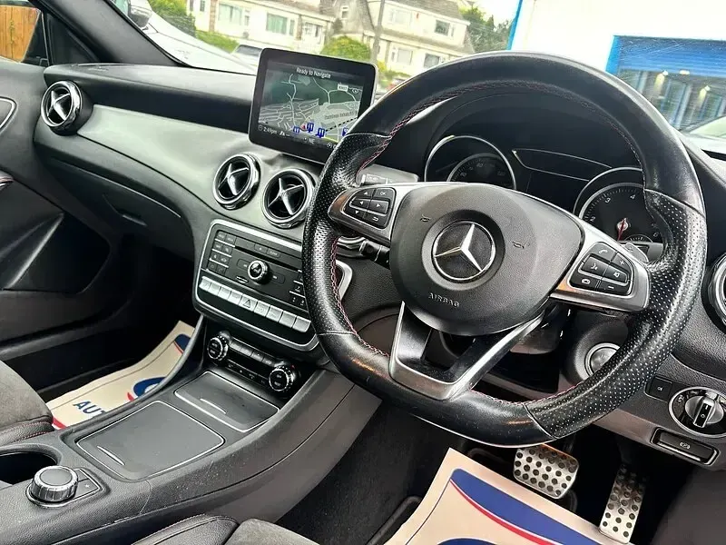 Used Mercedes GLA200 AMG Line Premium 136 HP (100 kW) 2018 Black SUV