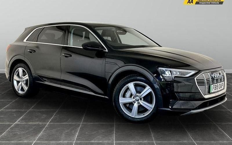 Used 2020 Audi e-tron Design SUV | £17,495 (Good price) - Image 1/2