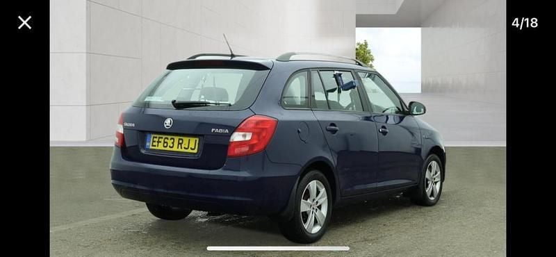 Used Skoda Fabia SE 105 HP (77 kW) 2014 Blue Estate