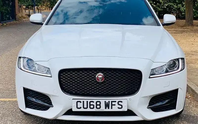 Used Jaguar XF R-Sport 180 HP (132 kW) 2018 Sedan