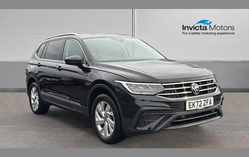 Black Used 2022 VW Tiguan Allspace Life SUV | £22,350 (Good price) - Image 1/4
