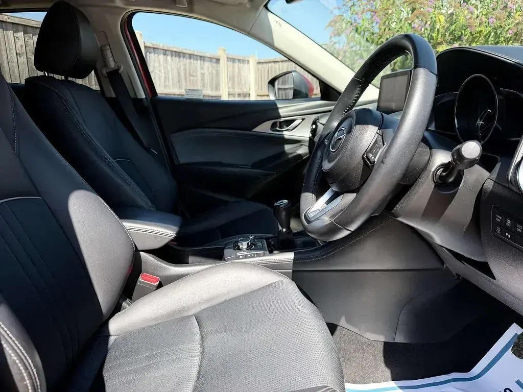 Used Mazda CX-3 Inclusive 121 HP (88 kW) 2019 Red SUV