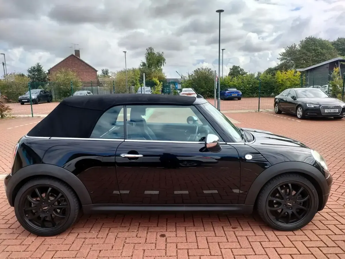 Used Mini Cooper Cabriolet 120 HP (88 kW) 2009 Black Cabriolet