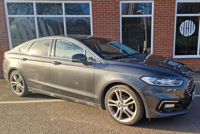 Grey Used 2020 Ford Mondeo Titanium Hatchback | £9,650 (Good price) - Image 1/4
