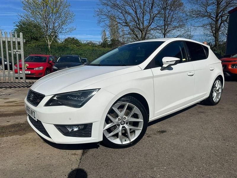 Used Seat Leon FR 2015 White Hatchback