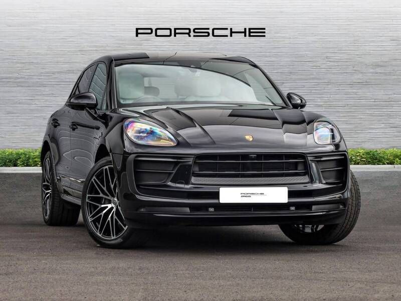 Jet black metallic Used 2024 Porsche Macan SUV | £67,000 (Expensive) - Image 1/4