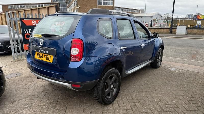Used Dacia Duster Lauréate 110 HP (80 kW) 2014 Blue SUV