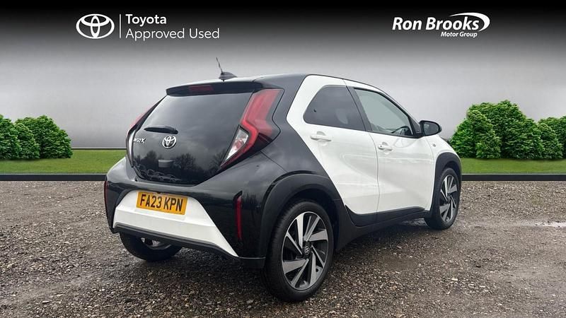 Used Toyota Aygo X 2023 White SUV