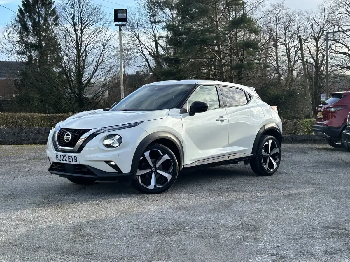 Used Nissan Juke Tekna 2022 White SUV
