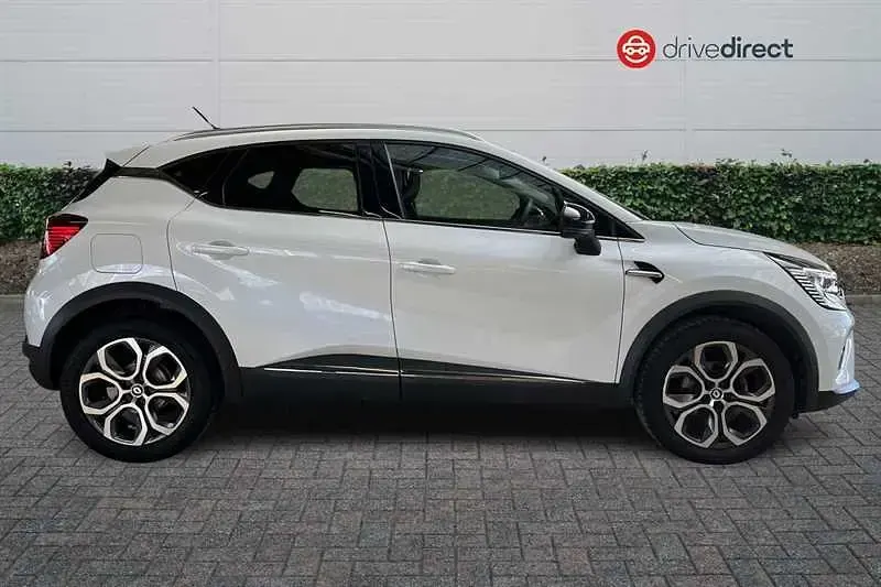 Used Renault Captur SE 90 HP (66 kW) 2022 White SUV