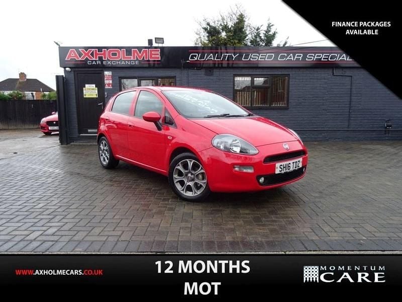 Red Used 2016 Fiat Punto Easy Plus Hatchback | £3,795 (Fair price) - Image 1/4