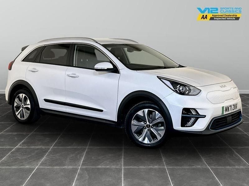 White Used 2022 Kia e-Niro 2 SUV | £11,595 (Good price) - Image 1/2