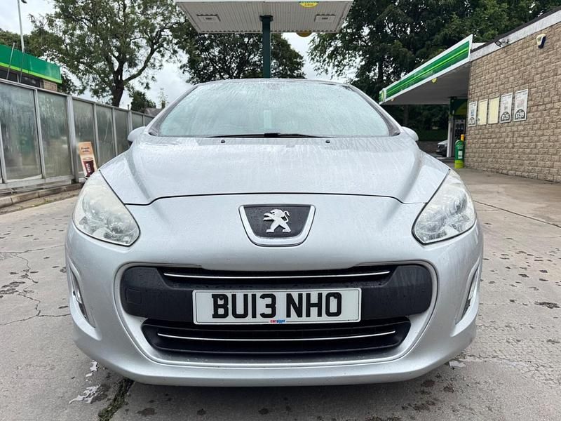 Used Peugeot 308 92 HP (67 kW) 2013 Silver Hatchback