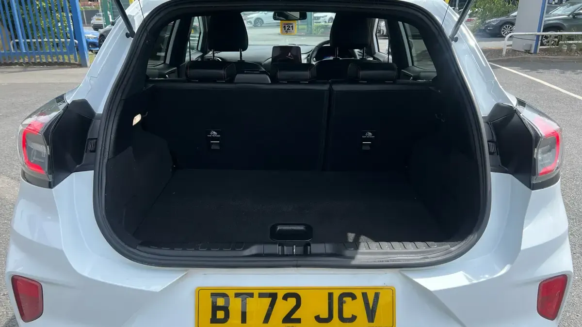 Used Ford Puma ST-Line X 155 HP (114 kW) 2022 White SUV