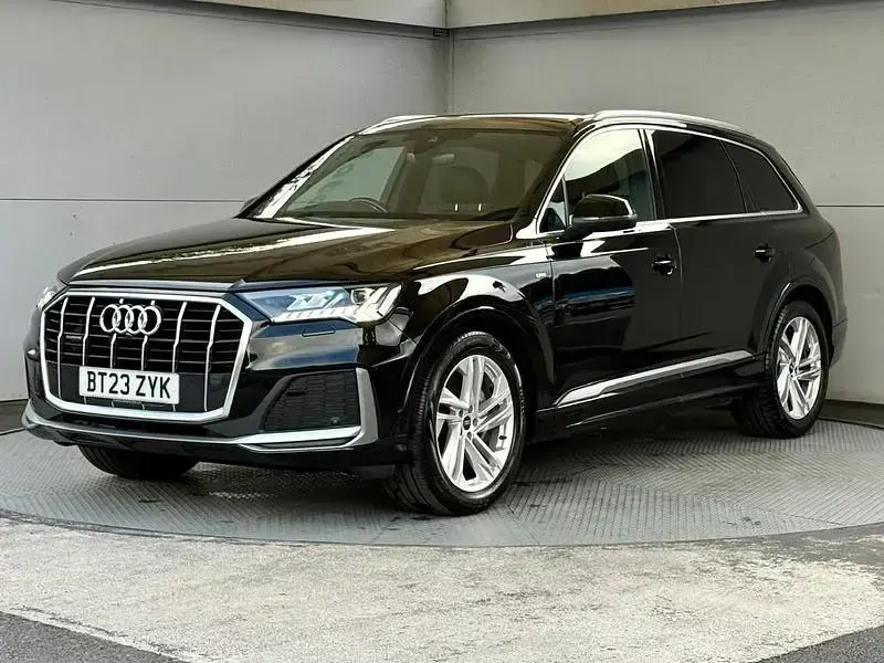 Used Audi Q7 S-Line 231 HP (169 kW) 2023 Black SUV
