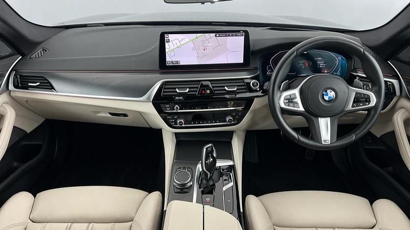 Used BMW 520 M Sport 190 HP (139 kW) 2023 Black Estate