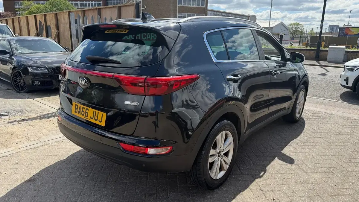Used Kia Sportage 115 HP (84 kW) 2017 Black SUV