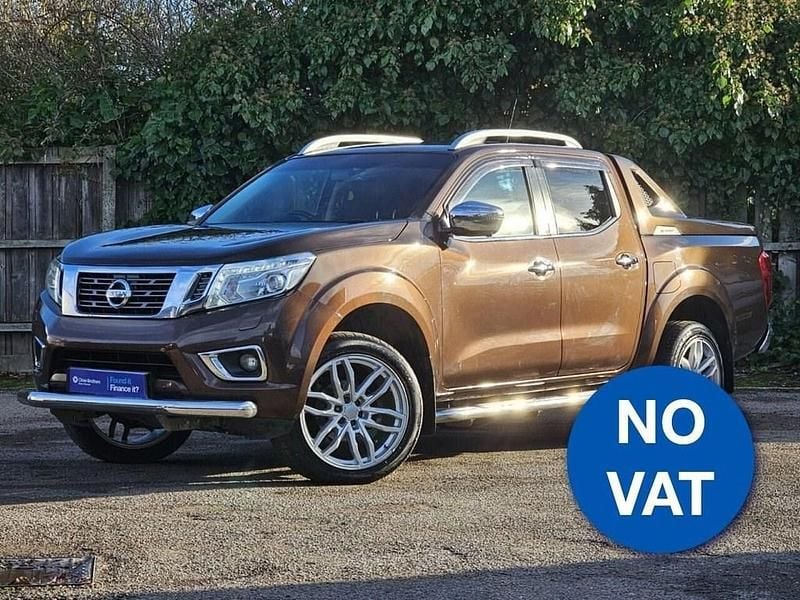 Bronze Used 2017 Nissan Navara Tekna Pickup | £14,475 (Fair price) - Image 1/4